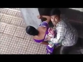 ऊँची एड़ी के बुत के साथ रैंडी सेक्सी वीडियो हिंदी मूवी में आदमी