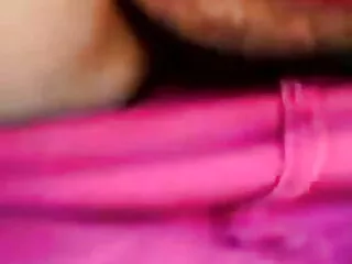 रेडहेड हिंदी सेक्सी न्यू मूवी एक डिल्डो की सवारी करता है