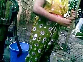 स्प्रिंग सेक्सी मूवी हिंदी ब्रेक के दौरान बार्स के बाद वास्तव में क्या होता है