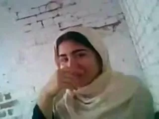 बादाम को दान हिंदी सेक्सी फिल्म मूवी मिला