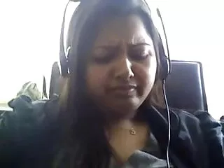 हैंडहेल्ज़र देते हुए एरीला मूवी सेक्सी बीएफ फेरेरा